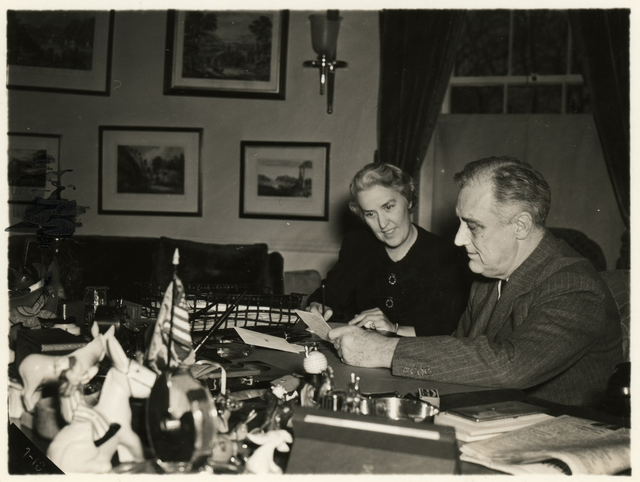 Missy LeHand and FDR work together in the White House, May 22, 1941. NPx 48-22 3713(24)